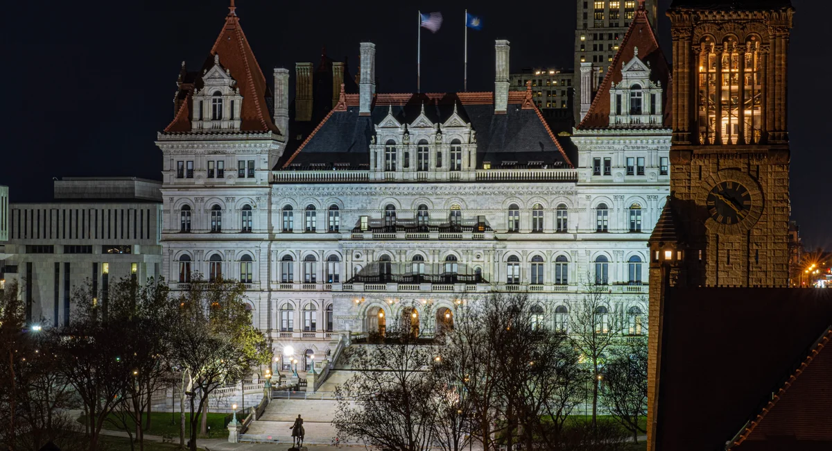 New York lawmakers on verge of leaving Albany without addressing housing crisis